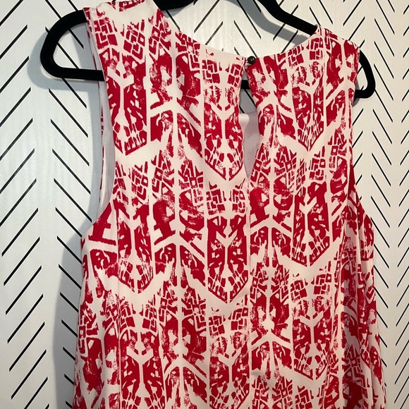 Everly Red and White Sleeveless Dress - Picture 12 of 12